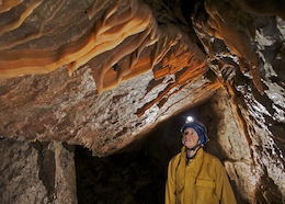 Photos and information for Lesser Garth Cave